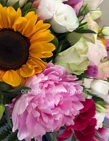 Mazzo alto fiori di stagione