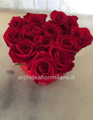 Flower box cuore di rose rosse